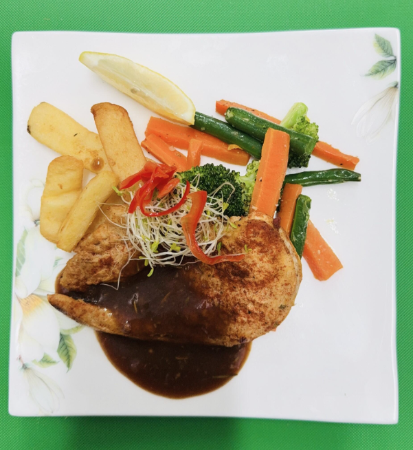 Roast Chicken with Vegetables & Fries